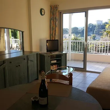 La Lezardiere Apartment *